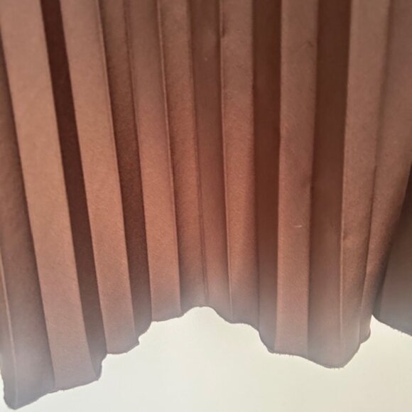 H&M pleated Skirt XL - Picture 4 of 6